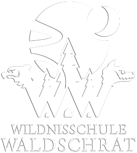 LOGO_Wildnisschule-Waldschrat_weiss_schatten